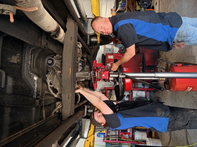 Advanced Transmission Centre can help with your vehicle differential issues.
