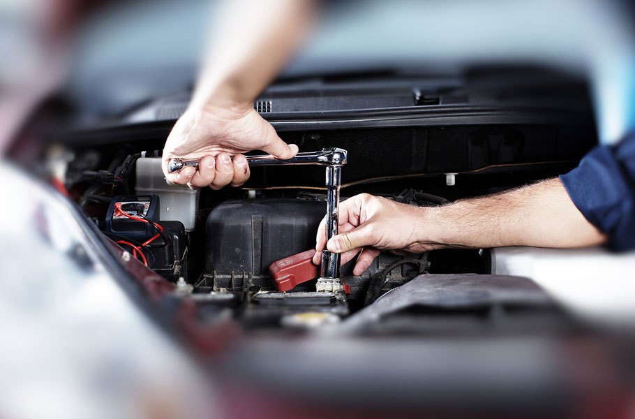 Advanced Automatic Transmission Centre in West Kelowna offers a variety of mechanical services for your car, truck and SUV.
