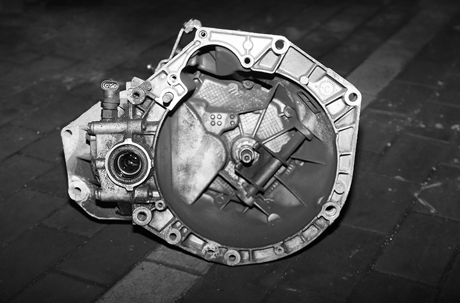 Advanced Automatic Transmission Centre in West Kelowna offers transmission repair services for your car, truck and SUV.